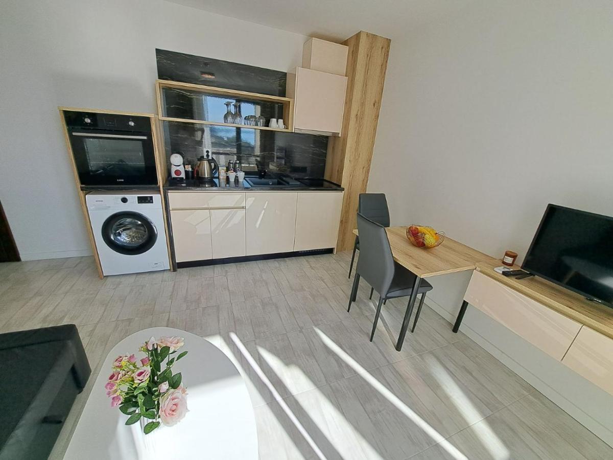 Onyx 2 Private Beach Apartment Sveti Vlas Eksteriør bilde