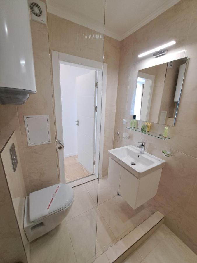 Onyx 2 Private Beach Apartment Sveti Vlas Eksteriør bilde
