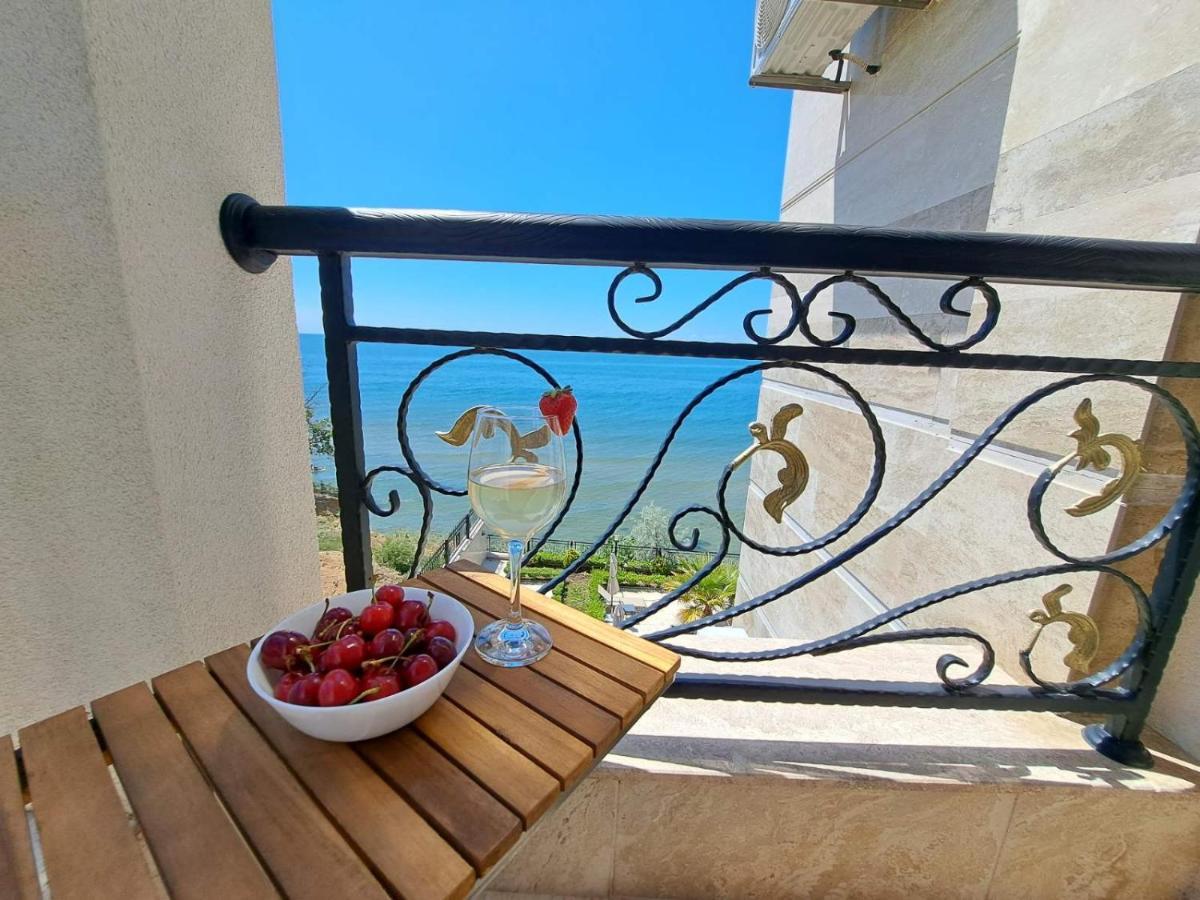 Onyx 2 Private Beach Apartment Sveti Vlas Eksteriør bilde